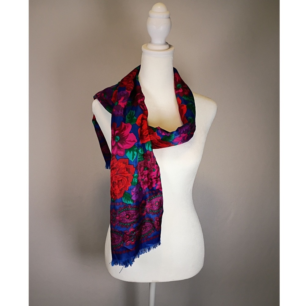 Vintage Floral Berkshire Womens OS Blue Red Rose Paisley Fringed Scarf RN 14750